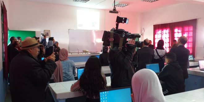 الانطلاقة الرسمية لتجهيز المؤسسات التعليمية المستفيدة من مشروع "التعليم الثانوي" بعتاد معلوماتي.